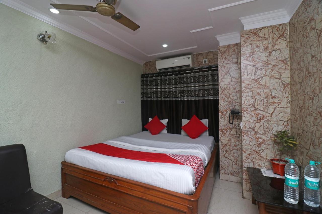 Oyo Flagship 16209 Hotel Ambar Palace Calcutta Calcutta Bara Bazar Esterno foto