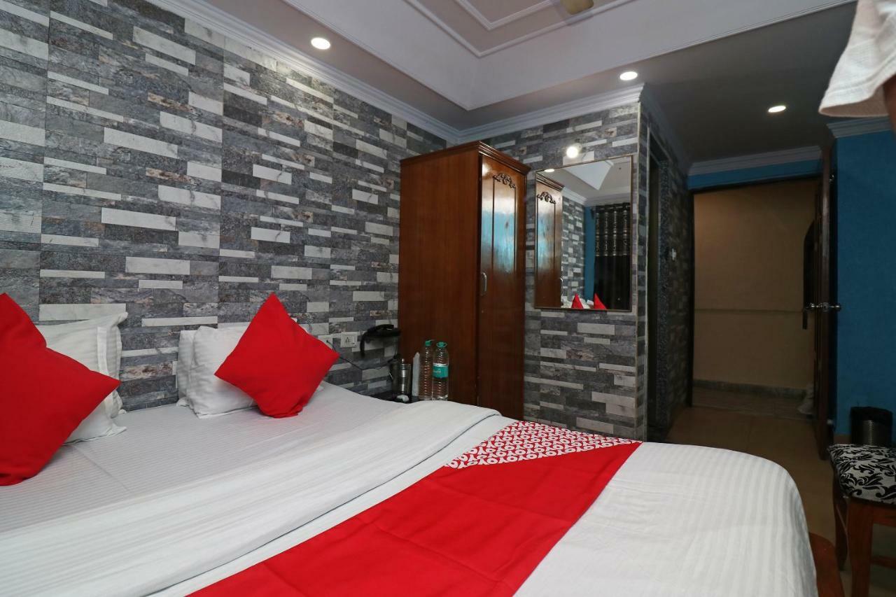 Oyo Flagship 16209 Hotel Ambar Palace Calcutta Calcutta Bara Bazar Esterno foto