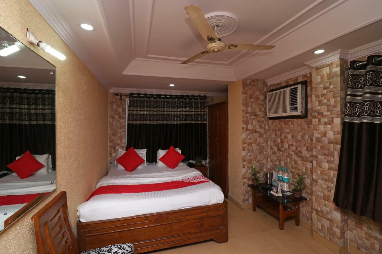 Oyo Flagship 16209 Hotel Ambar Palace Calcutta Calcutta Bara Bazar Esterno foto
