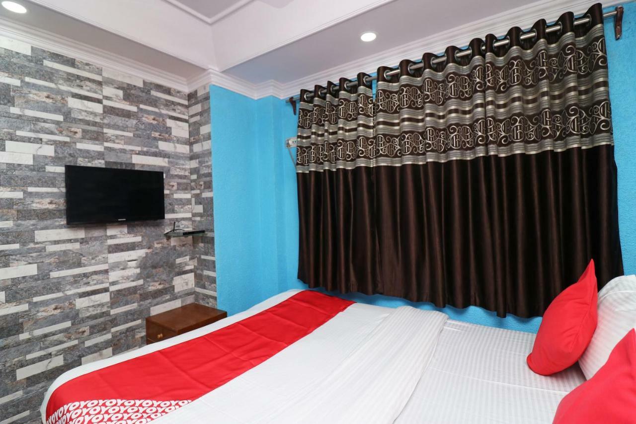 Oyo Flagship 16209 Hotel Ambar Palace Calcutta Calcutta Bara Bazar Esterno foto