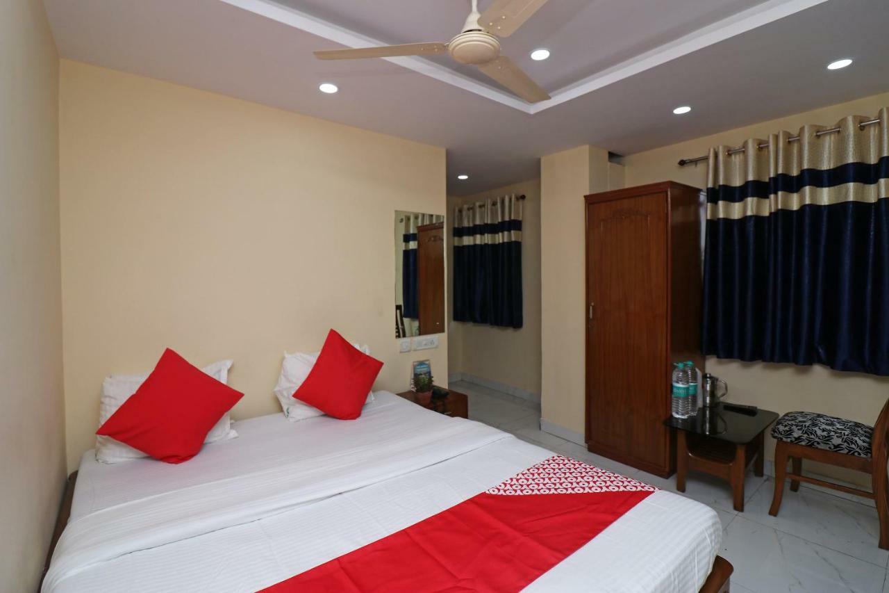 Oyo Flagship 16209 Hotel Ambar Palace Calcutta Calcutta Bara Bazar Esterno foto