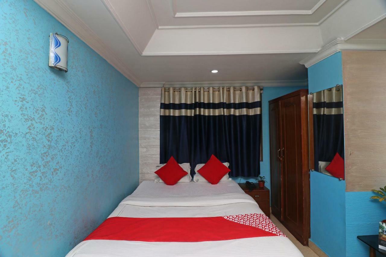 Oyo Flagship 16209 Hotel Ambar Palace Calcutta Calcutta Bara Bazar Esterno foto