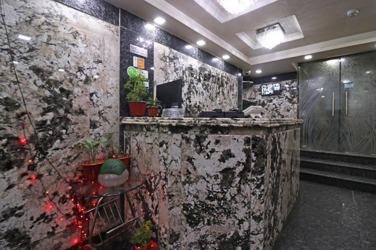 Oyo Flagship 16209 Hotel Ambar Palace Calcutta Calcutta Bara Bazar Esterno foto