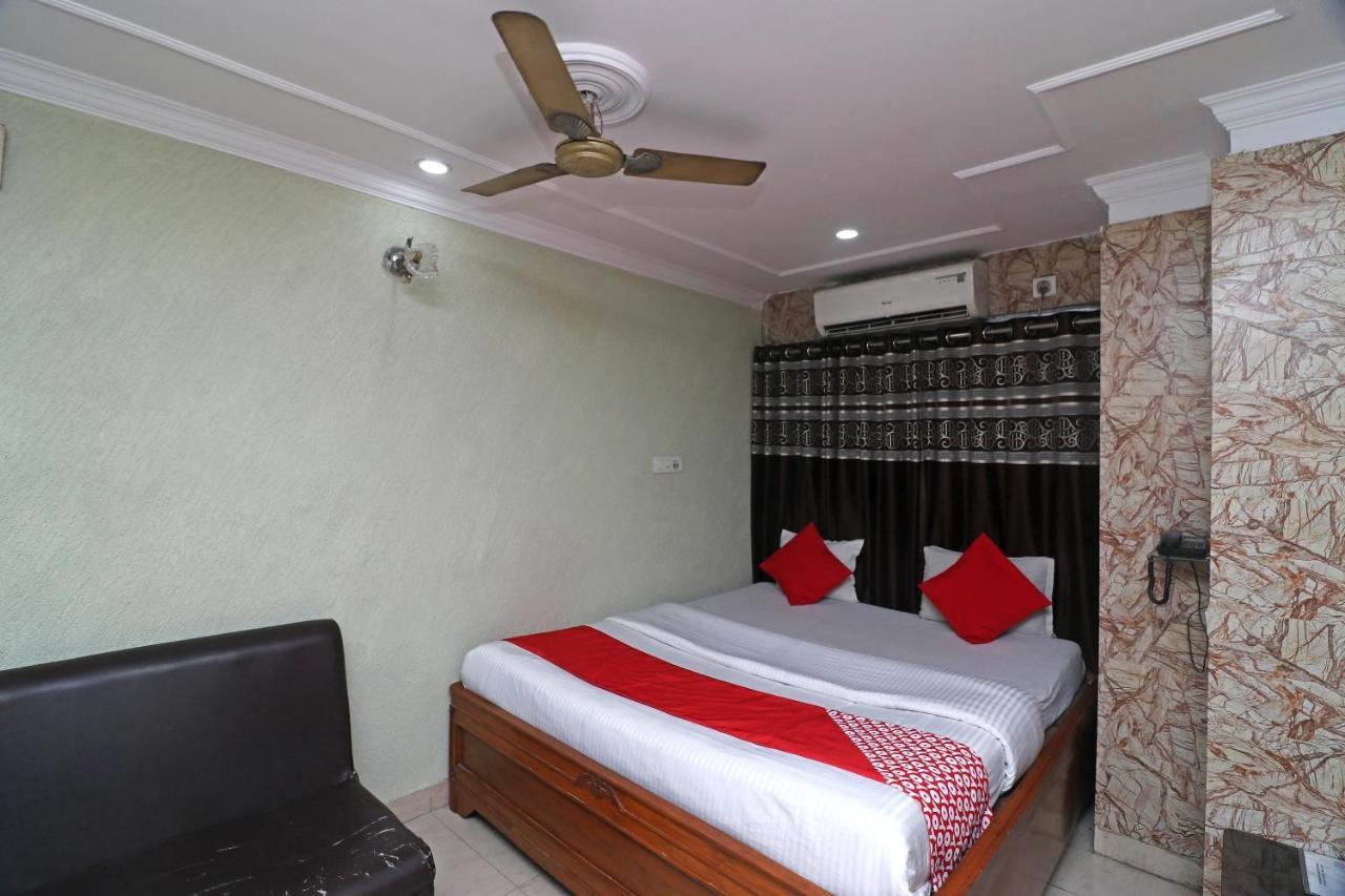 Oyo Flagship 16209 Hotel Ambar Palace Calcutta Calcutta Bara Bazar Esterno foto